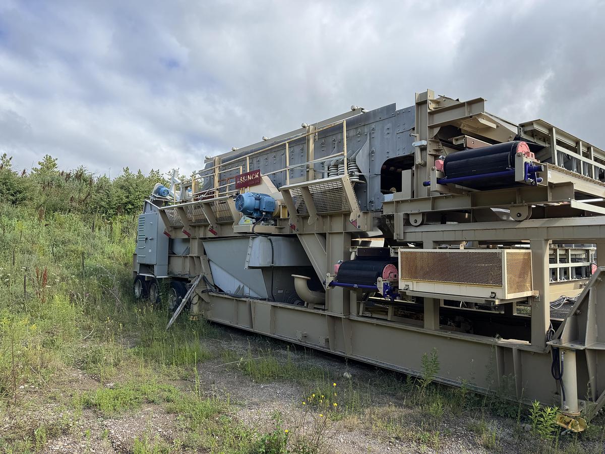 Assinick aggregate washing system