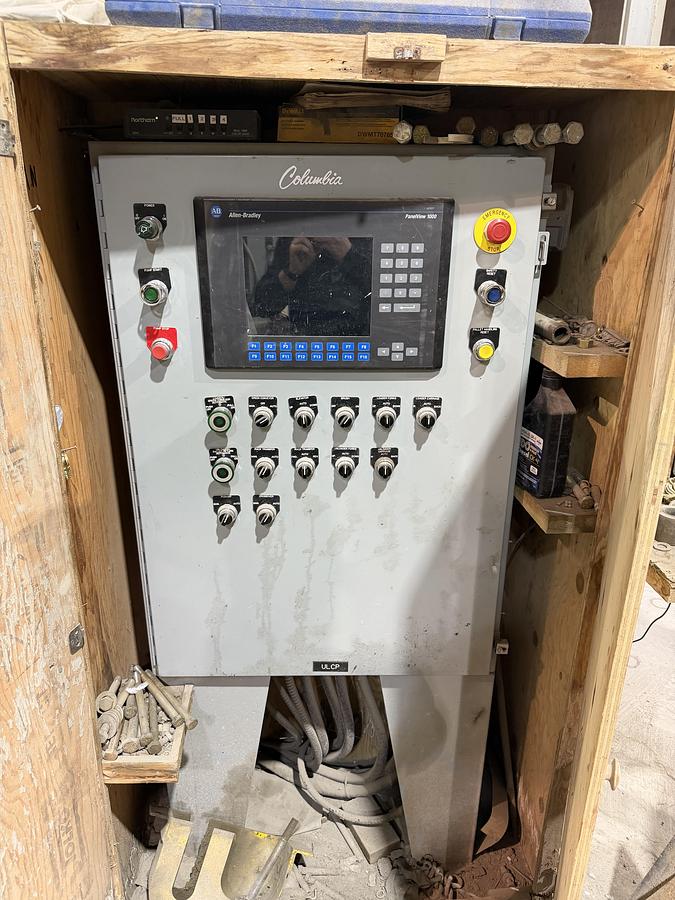 Used 2009 Columbia 22 HF