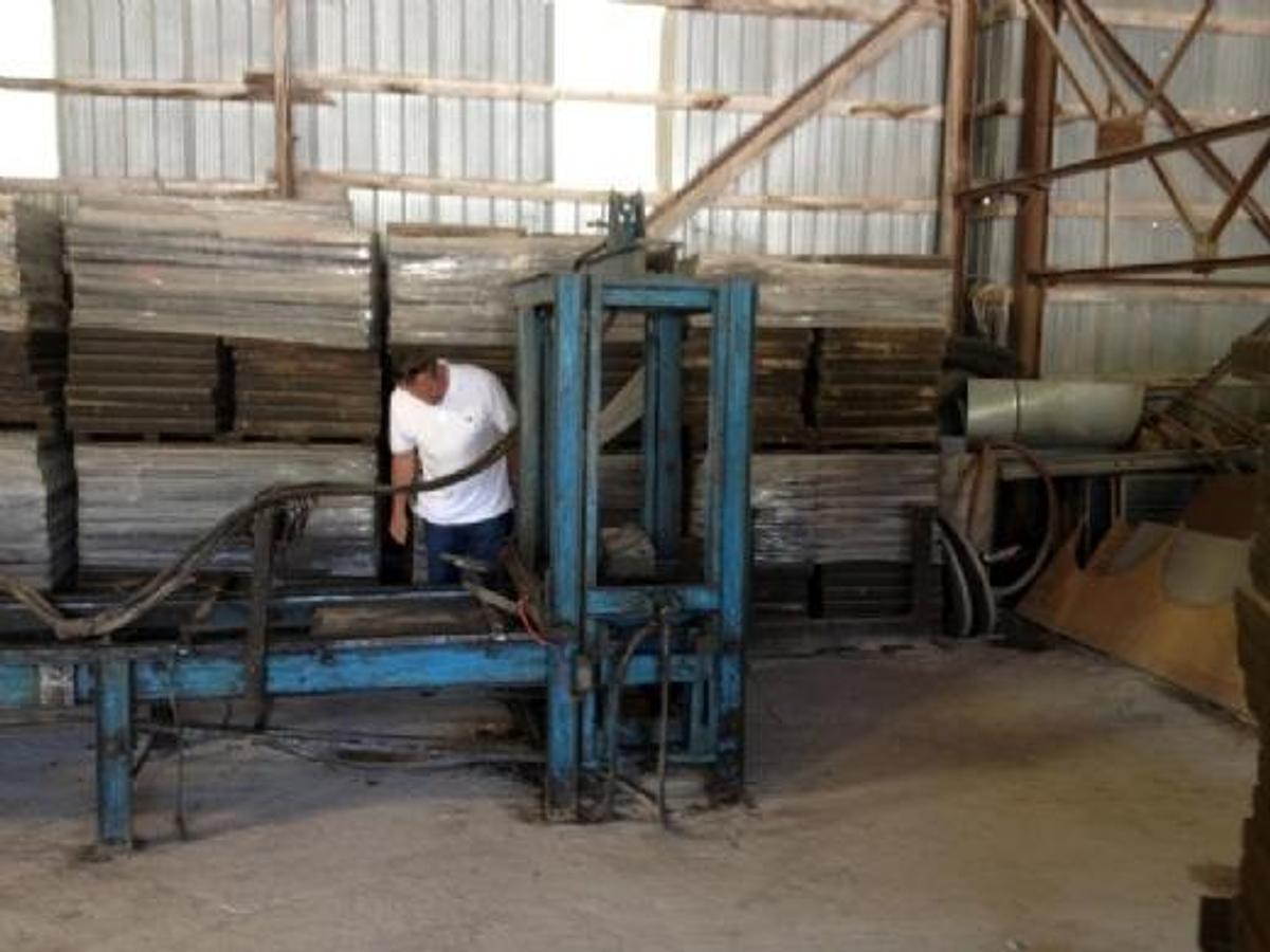 Used 1995 Home made 18x18 and 24x24"