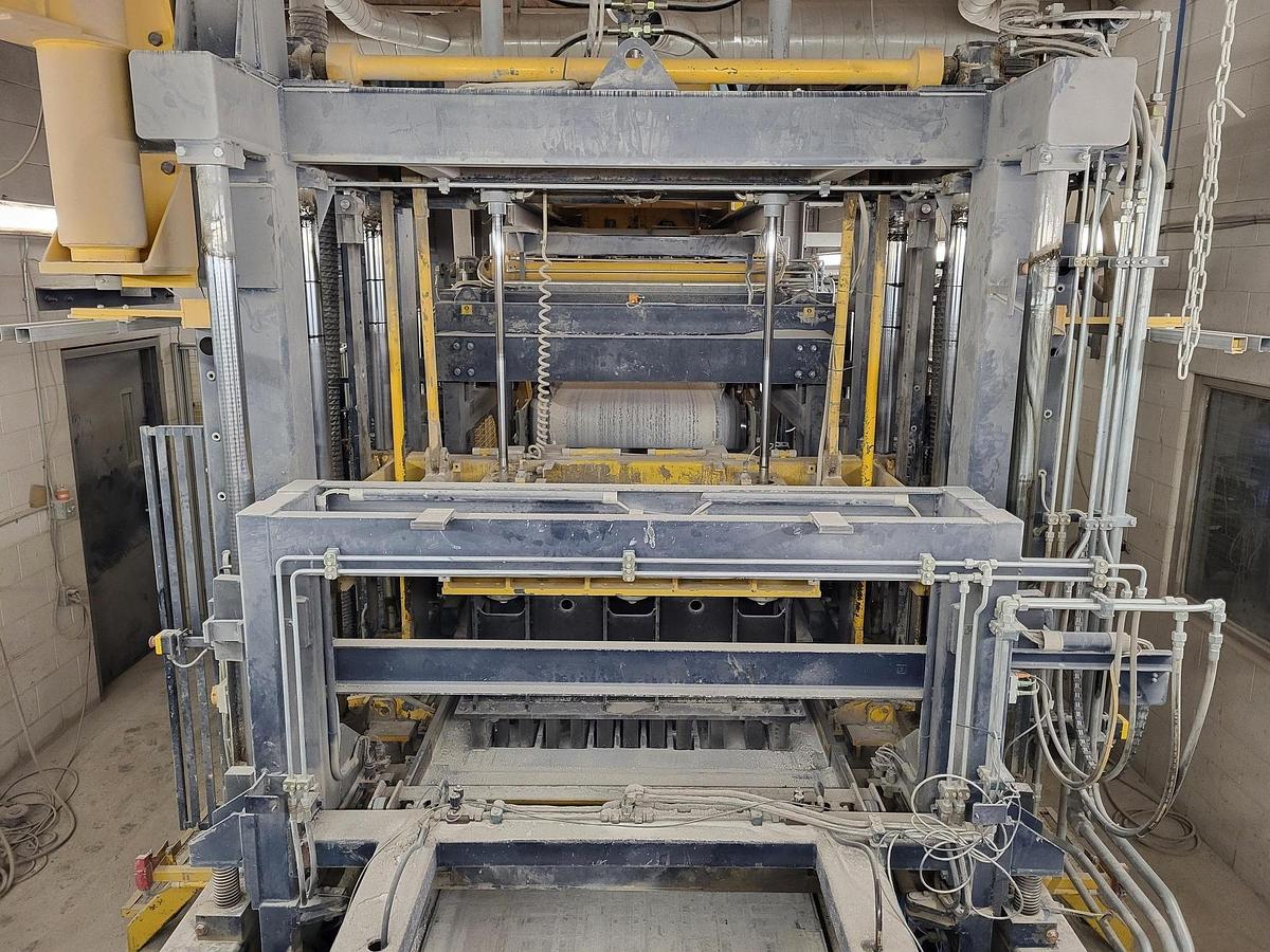 Used 2007 Omag 1200x1100