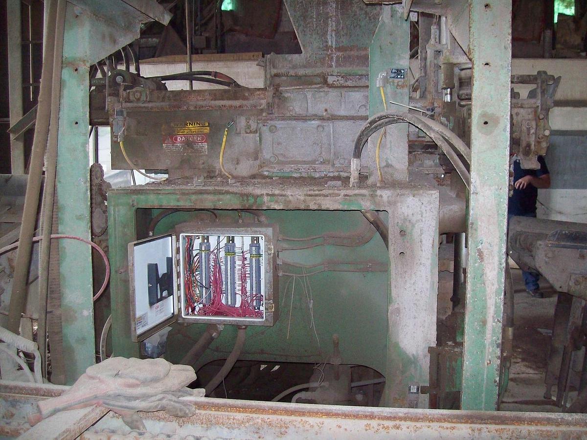 Used 1995 Columbia 22 HF