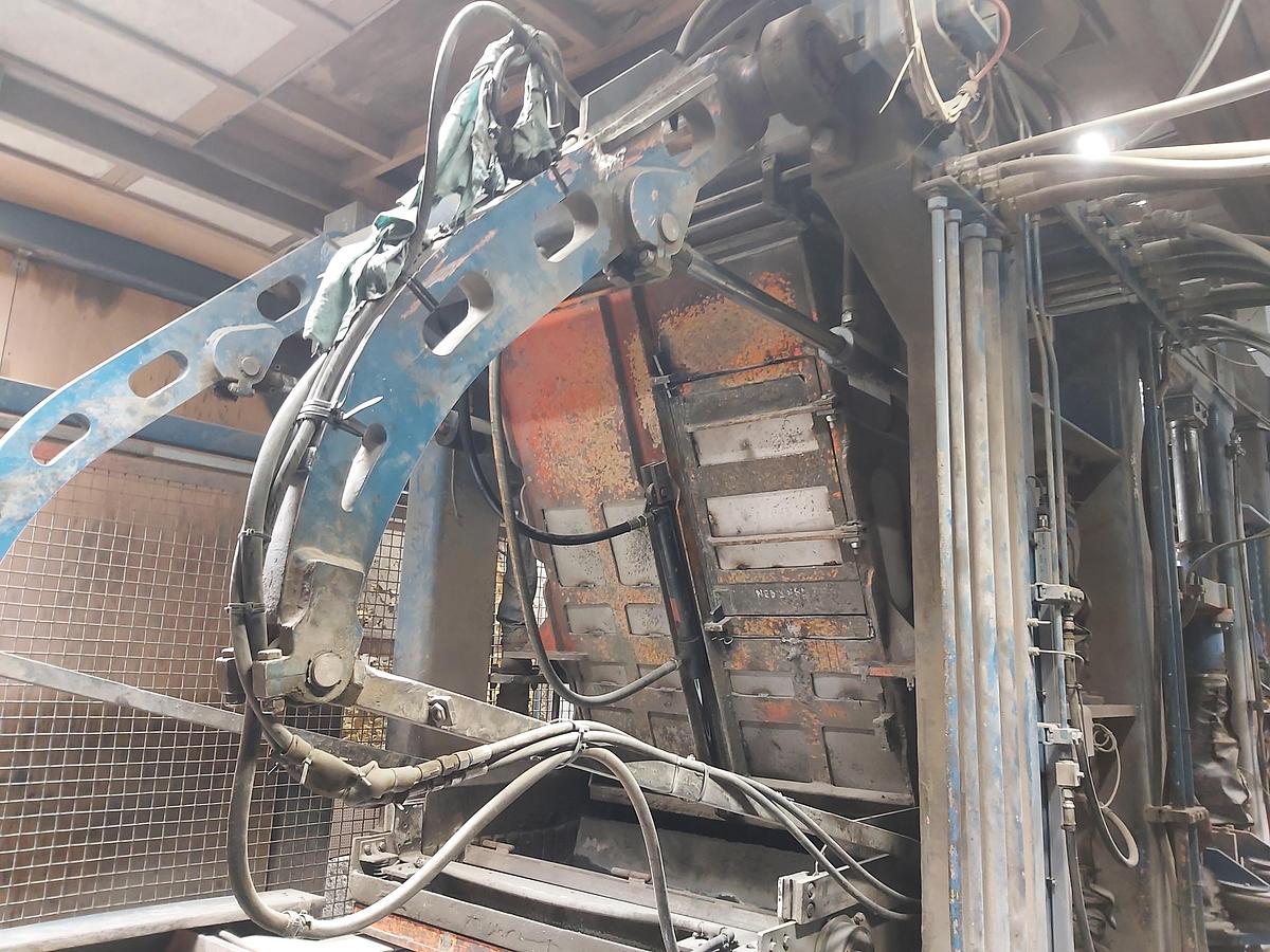 Used 2005 KVM 125x105