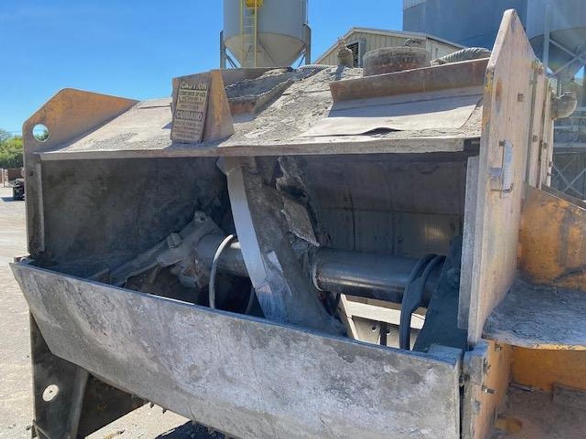 Used 2000 Besser 100 cu ft