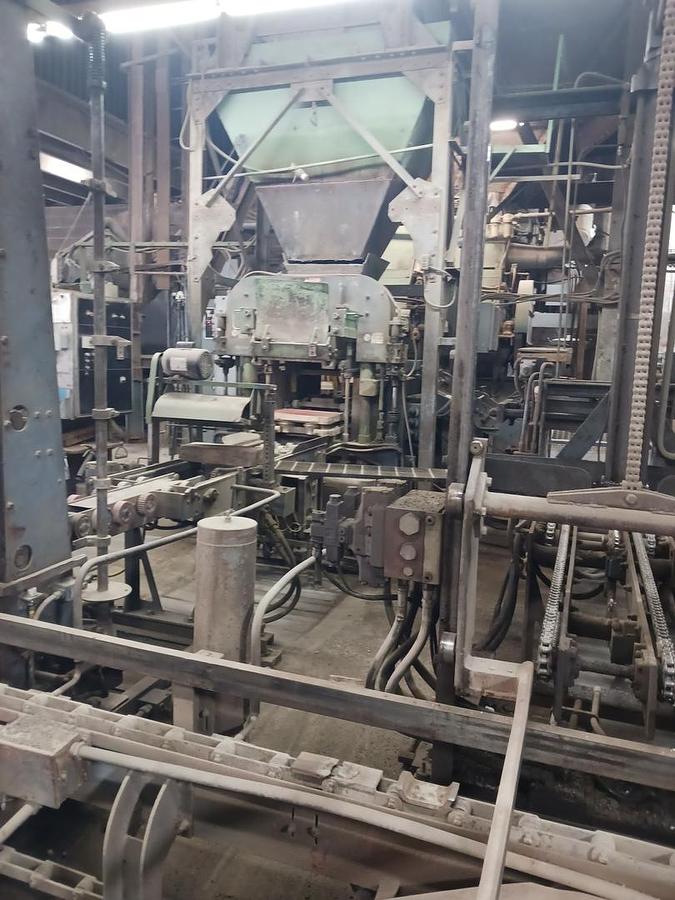 Used 1985 Columbia 22 pit style