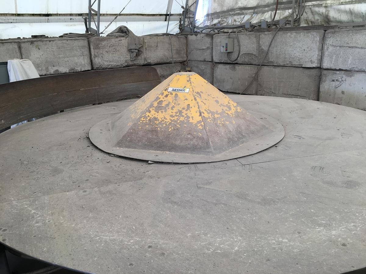 Used 2000 Besser