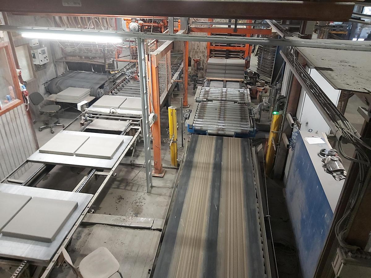 Used 2005 KVM 125x105