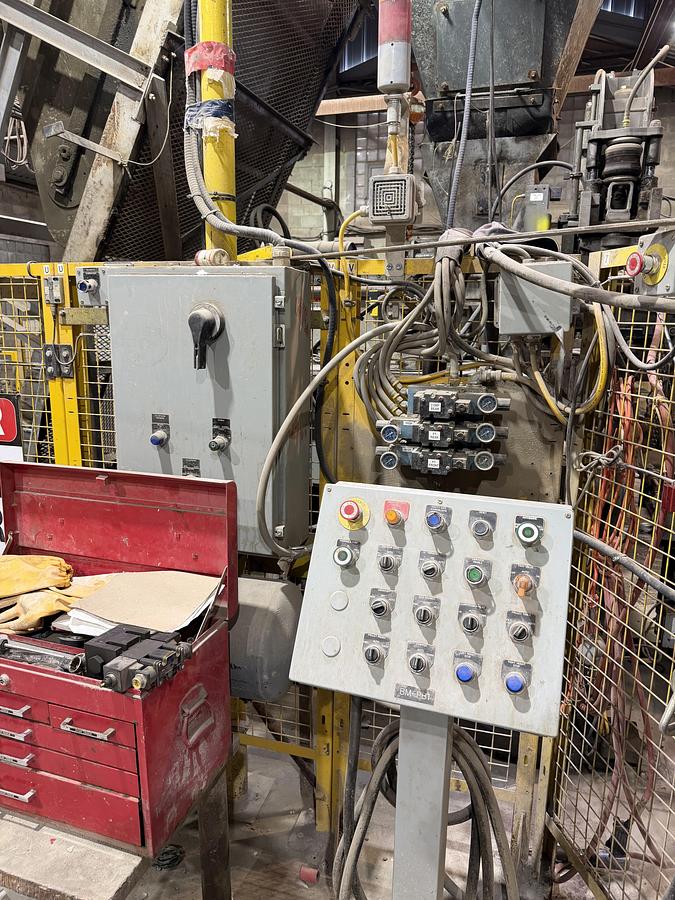 Used 2009 Columbia 22 HF
