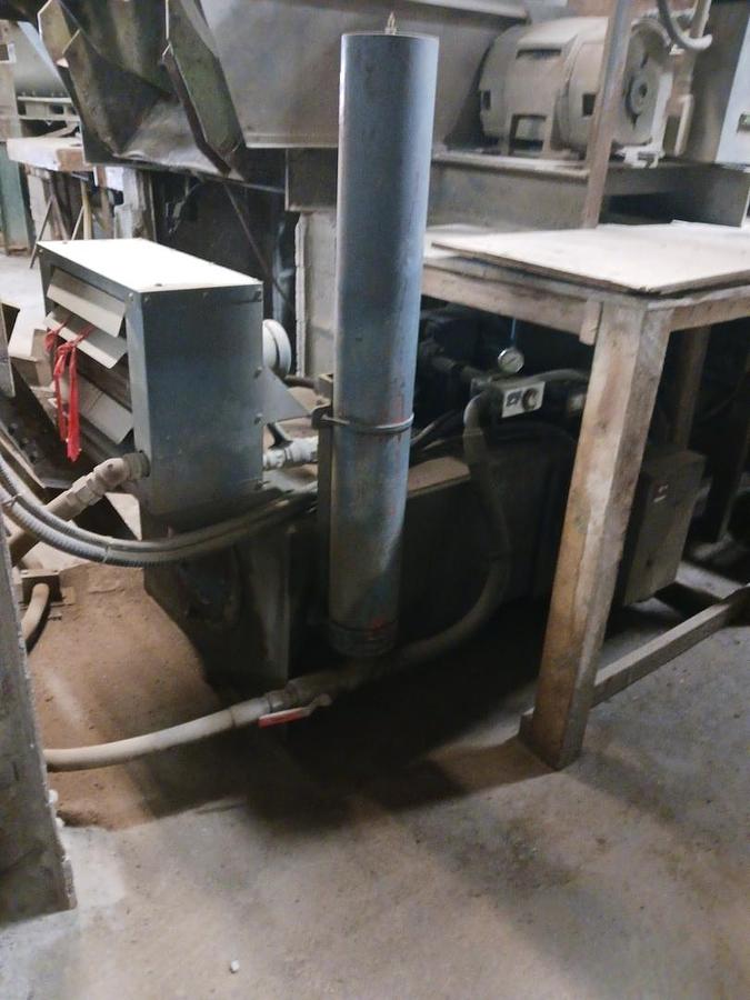 Used 1985 Columbia 22 pit style