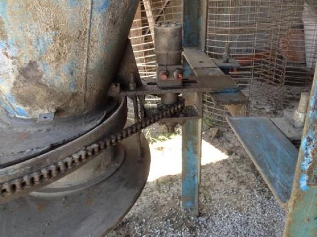 Used 1995 Home made 18x18 and 24x24"