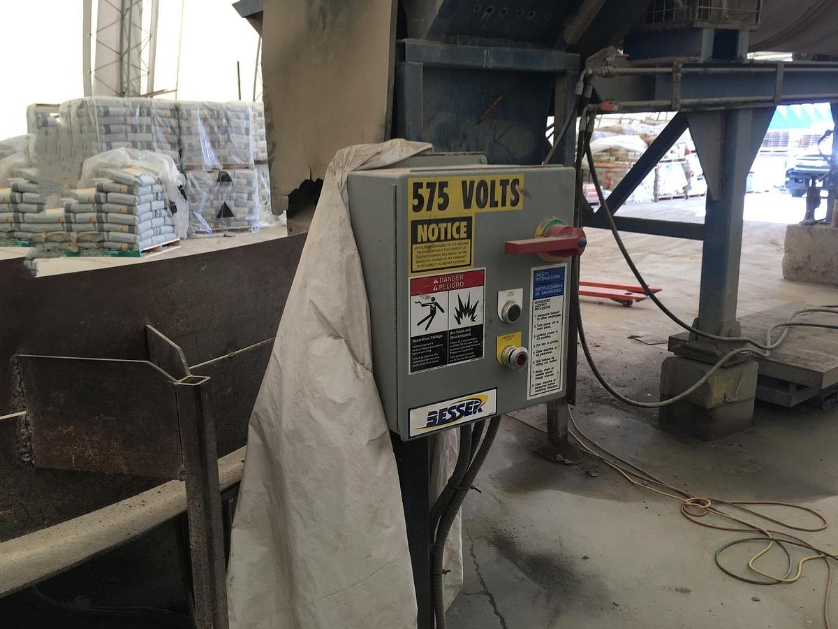 Used 2000 Besser