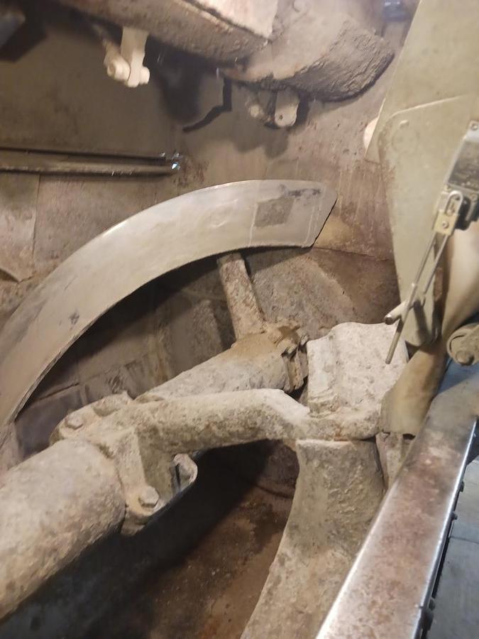 Used 1985 Columbia 22 pit style