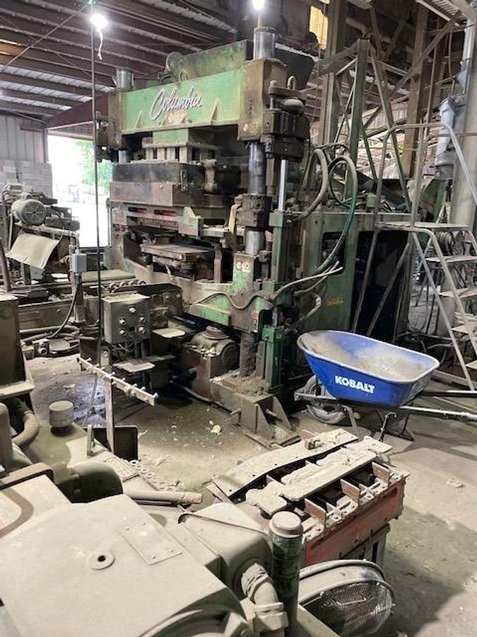 Used 1987 Columbia 30
