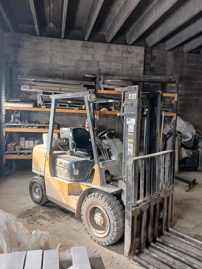Used 2001 Caterpillar