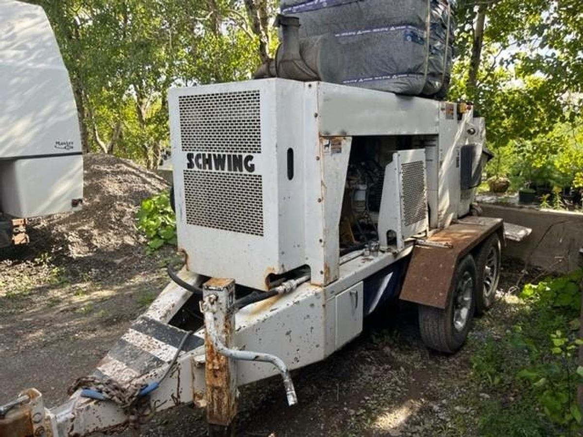 Used 2012 schwing