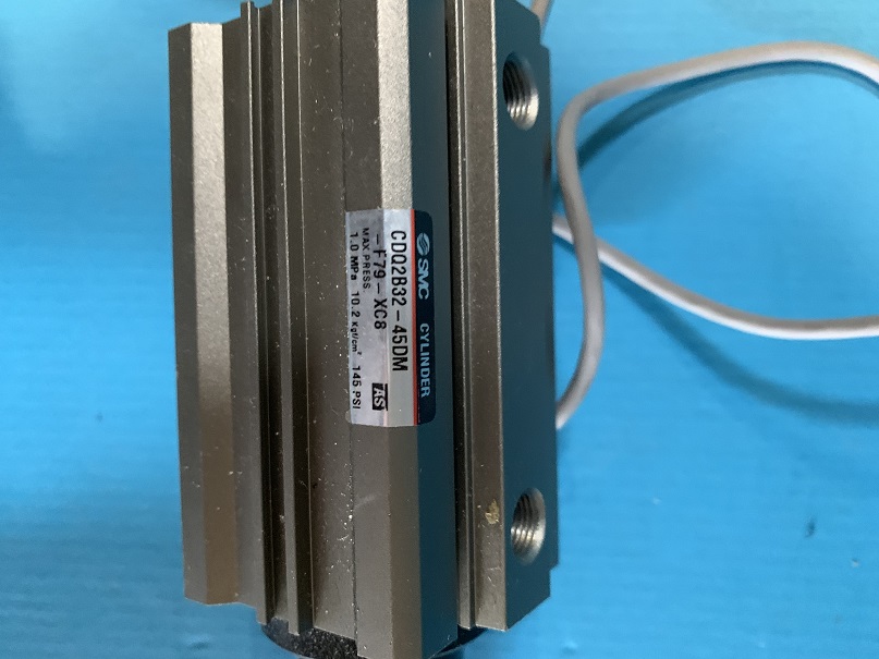 Used SMC Cylinder CDQ2B32-45DM-F79-XC8