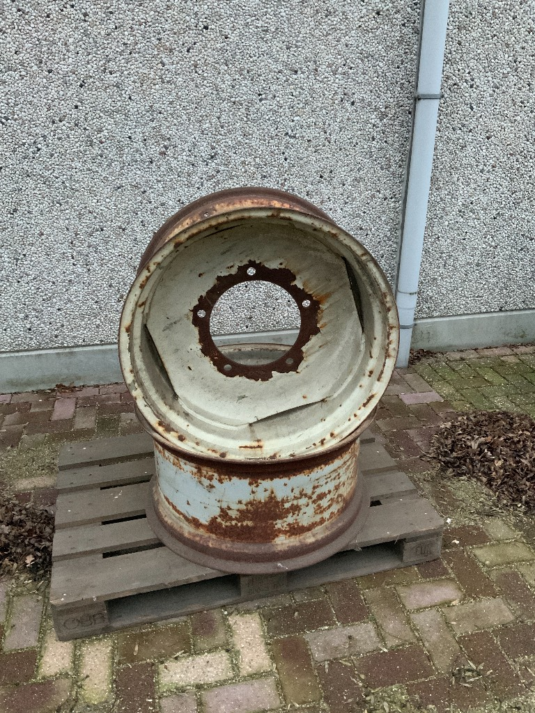 Gebruikt VELGEN W14” X 30