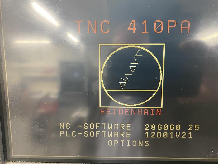 Used 2000 Bridgeport VMC 600/22 Digital Machining Center