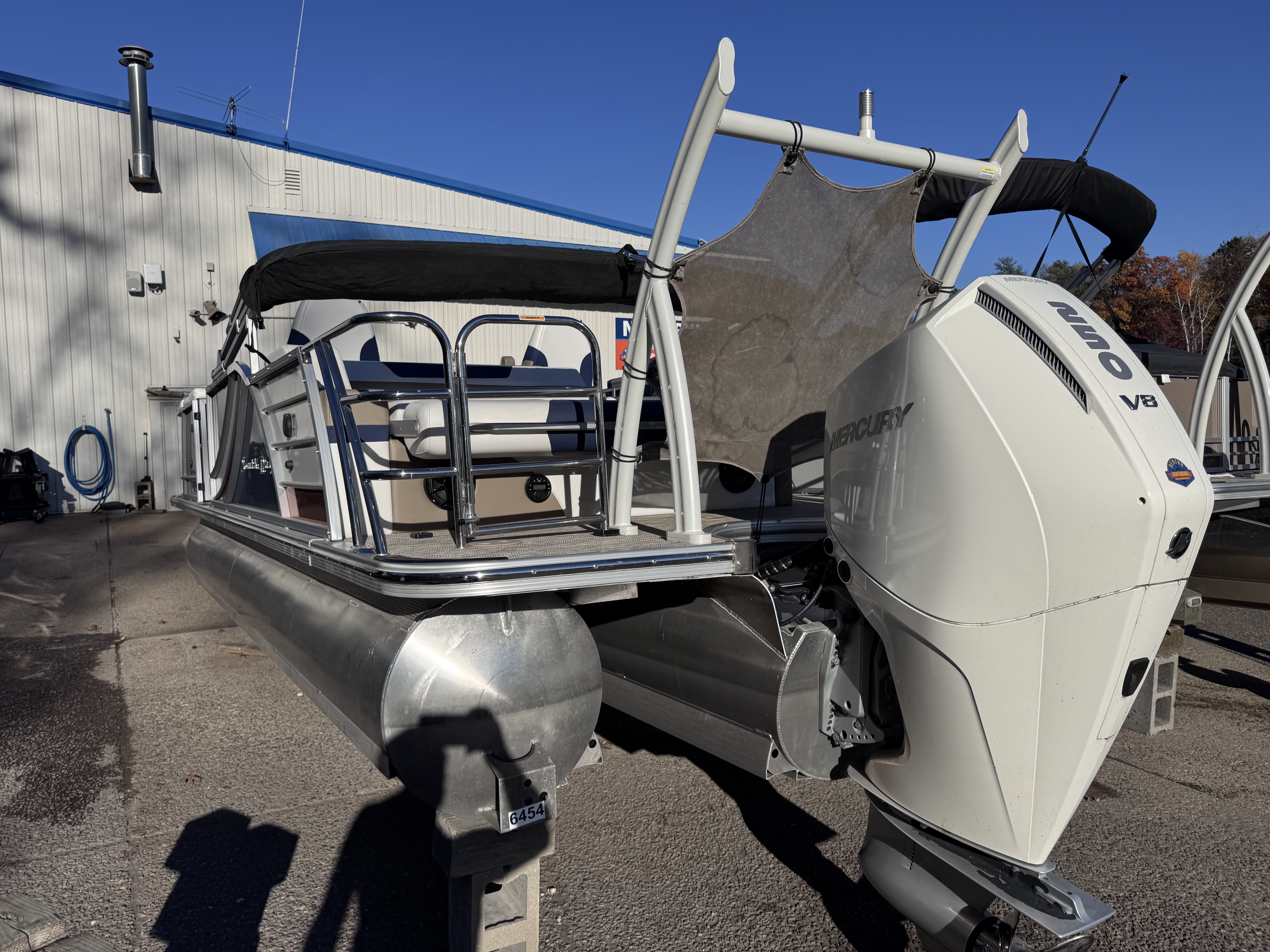 Used Low hours used pontoon