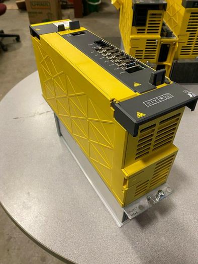 Used FANUC SPINDLE AMPLIFIER MODULE A06B-6121-H011#H550