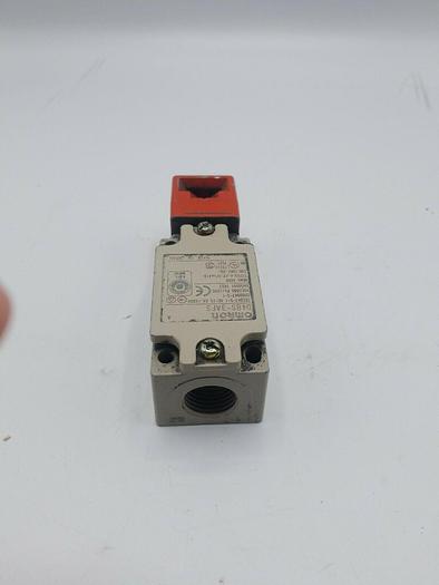 Used OMRON INTERLOCK SWITCH D4BS-3AFS