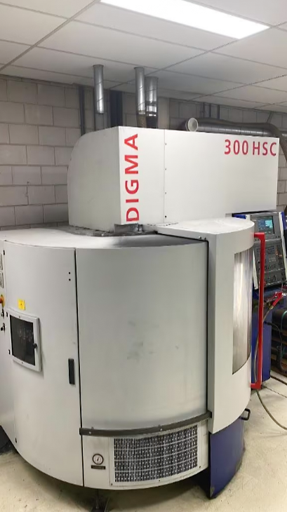 Used Digma Exeron HSC 300 - Vertical Machining Center - 2001