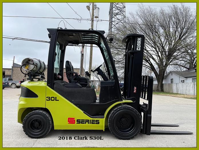 Used 2018 Clark S30L 6000# Pneumatic Forklift, 3 Stage 189" Mast, Side Shift