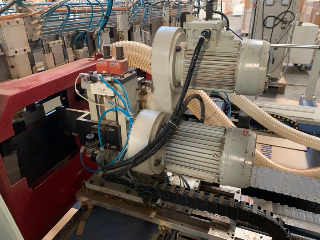 Ricondizionato 2004 Squadratrice doppia, marca Friulmac modello Idramat