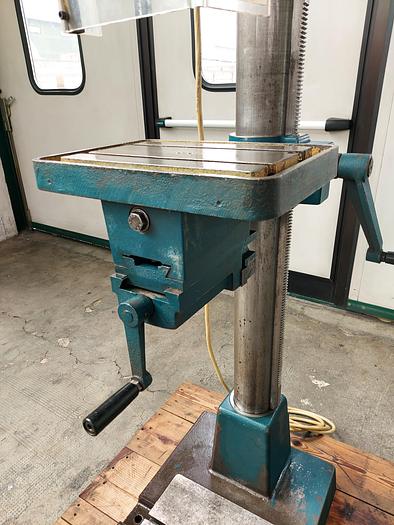 Usato Trapano a colonna SERRMAC RAG 25L