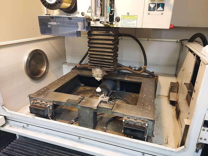 Usato Elettroerosione a filo FANUC ROBOCUT Alpha 1-ib