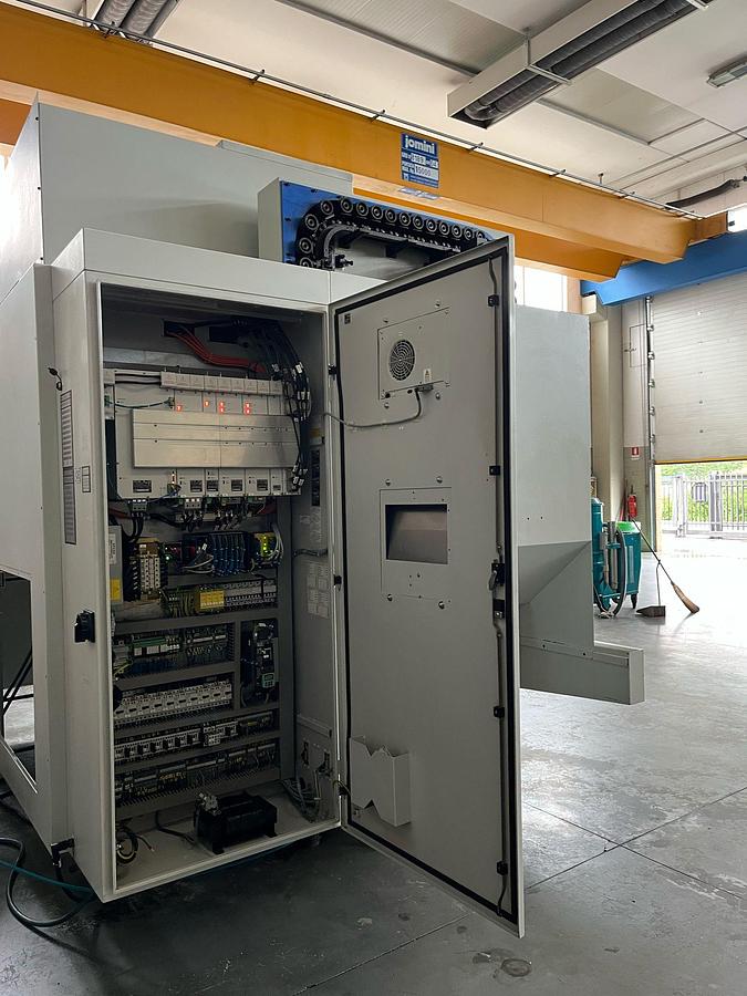 Usato Centro di lavoro SPINNER U1520 - Heidenhain 620