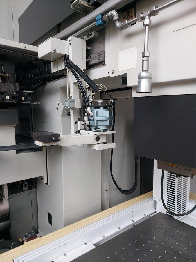 Usato Elettroerosione AGIE AGIETRON IMPACT 3