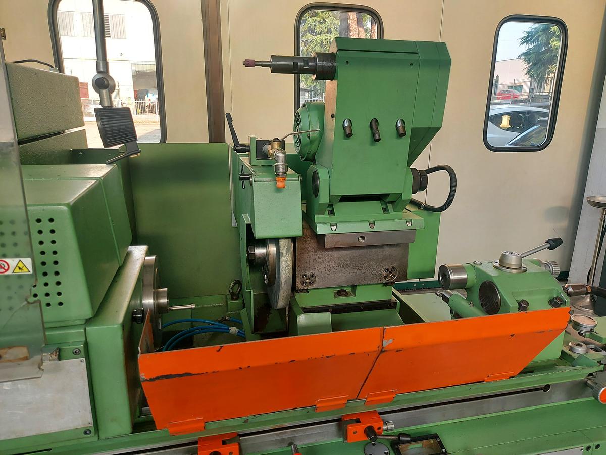 Usato Rettifica universale TACCHELLA 715 UA