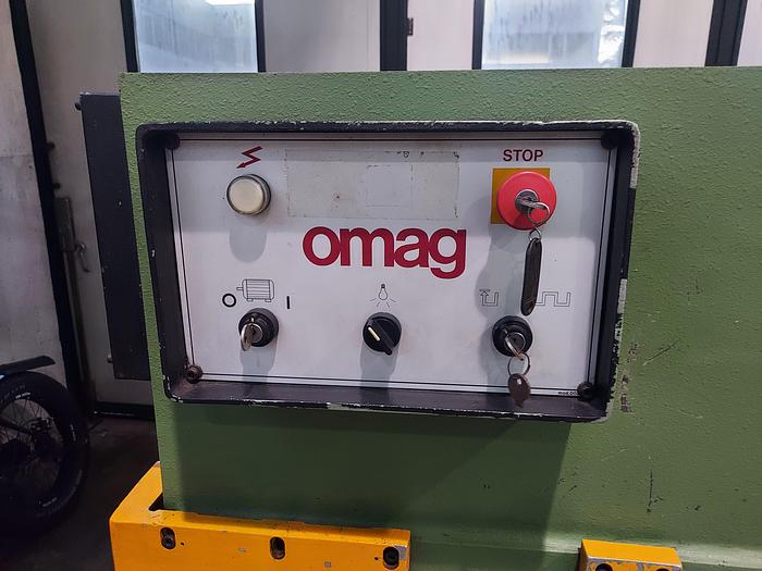 Usato Cesoia OMAG CE204