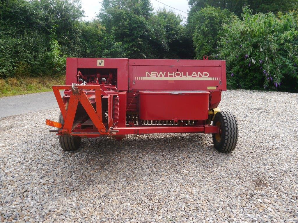 Used New Holland 565 Conventional Baler