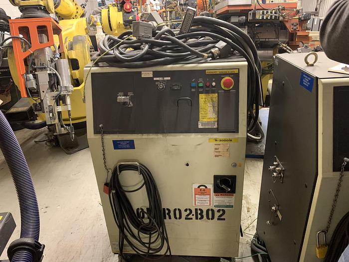 Used FANUC R2000iB/125L 6 AXIS CNC ROBOT WITH R30iA CONTROLLER