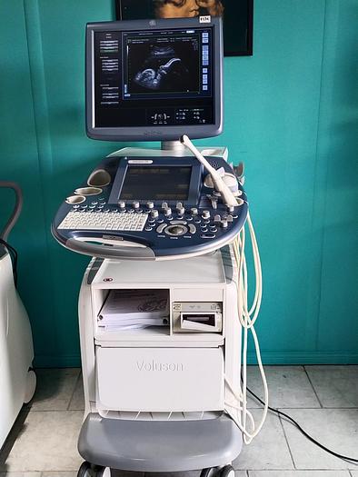 Gebraucht GE Voluson E6 Ultraschallgerät inkl. 3 Sonden und Drucker Ultrasound