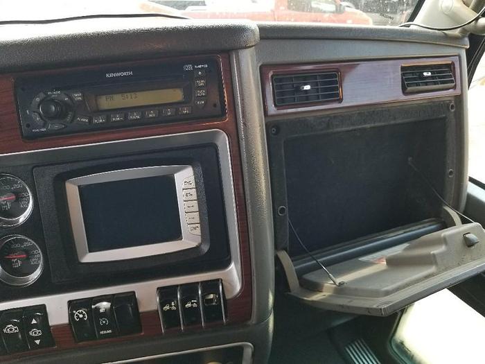 Used 2009 Kenworth W900L