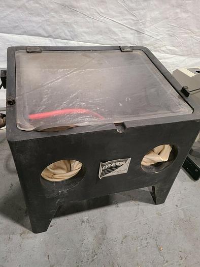Used Cyclone Bench Top Sandblast Blasting System Glass Bead Not Sand