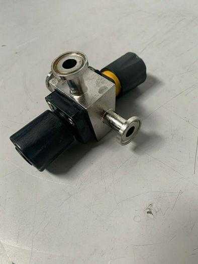 Used Crane-Saunders 4-76487-2-1 .5" 316L 3 Way Stainless Steel Diaphragm Valve