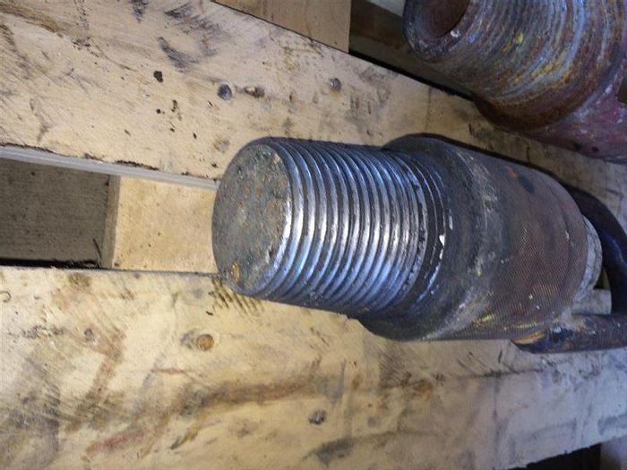 Used Lifting Plug with Swivel 410310937