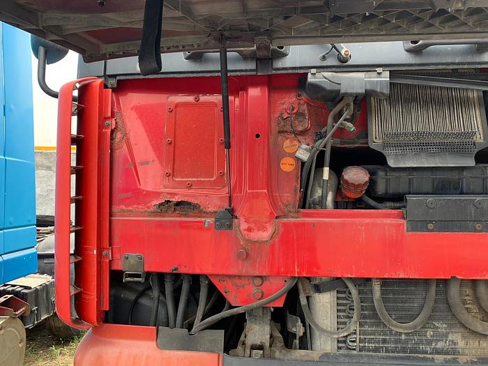 Used 2001 DAF 95 xf 430 euro 3 manual