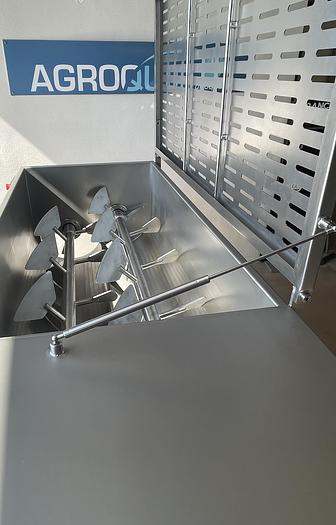 Mélangeur à palettes dechargement frontal