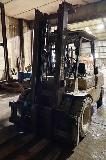 Used 1994 CAT 11,000 lb Forklift