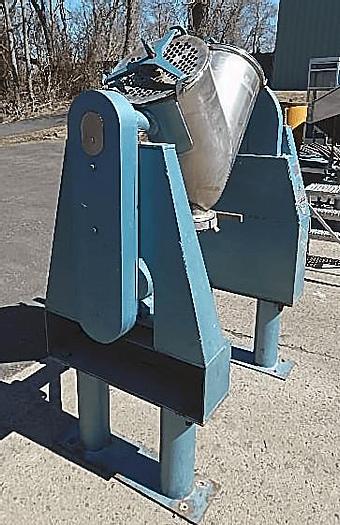 Used 2 CU. FT. PATTERSON KELLEY TWIN SHELL BLENDER – S/S – PROVISION FOR BAR