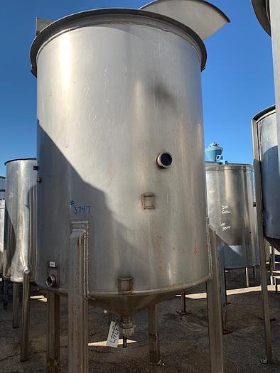 Used 500 Gallon Vertical Stainless Steel Tank