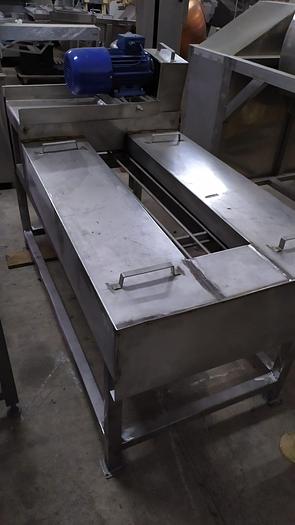 Used Kostkownica i krajalnica w słupki z podajnikiem taśmowym URSCHEL J-9A