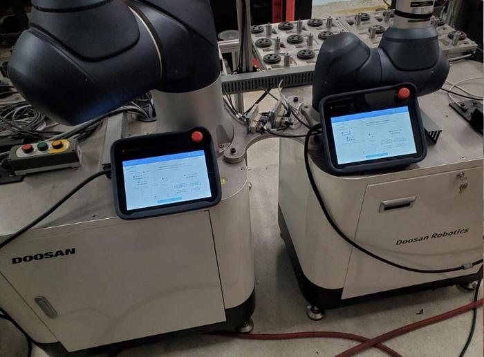 Used 2021 DOOSAN M1013 Doosan Cobot