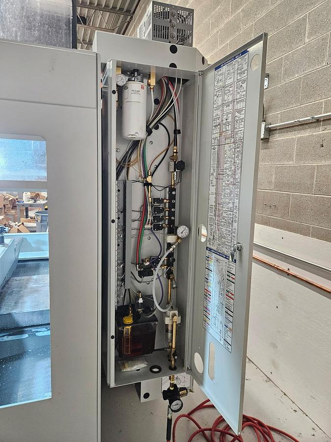 Used 2023 HAAS VF-3SS 5-Axis CNC Vertical Machining Center Like Brand New Under 500 hours