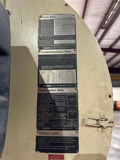 Used NIAGRA 22 Ton A-22 OBI Press