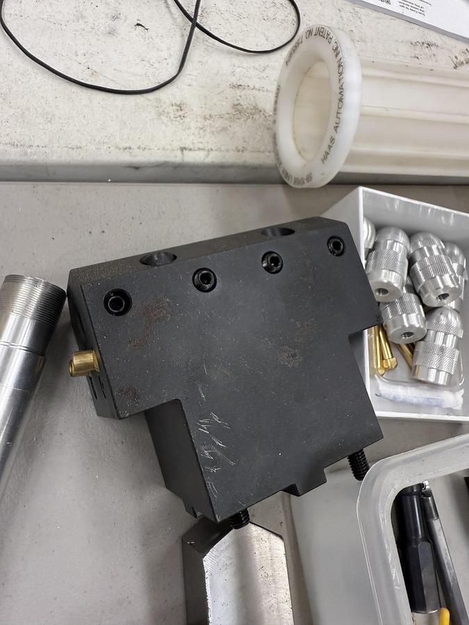 Used 2024 HAAS ST-15Y Sub Spindle CNC Lathe & HAAS Bar Feeder Only 35 Cutting Hours